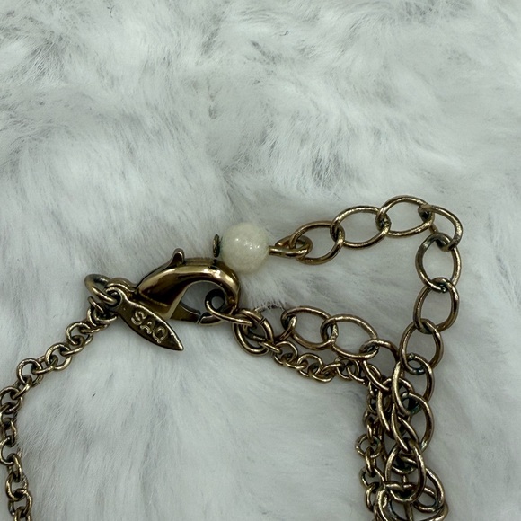 Vintage Avon Gold Tone light peachy pink Necklace & Earrings Set Signed SAQ - Picture 3 of 10